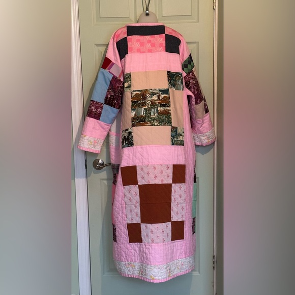 HANDMADE Vintage Quilt Coat - Size Large - Picture 4 of 6